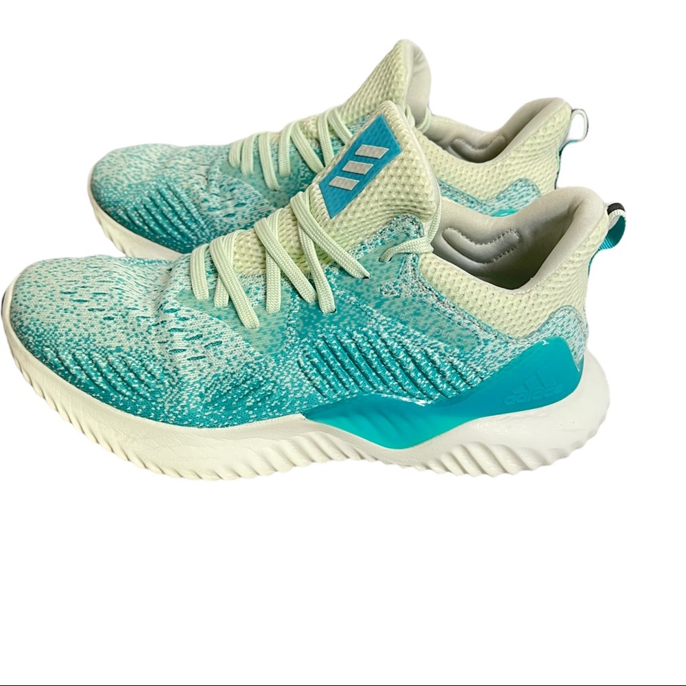 Adidas ALPHABOUNCE BEYOND Sneakers Men 7.5 - Wom 9